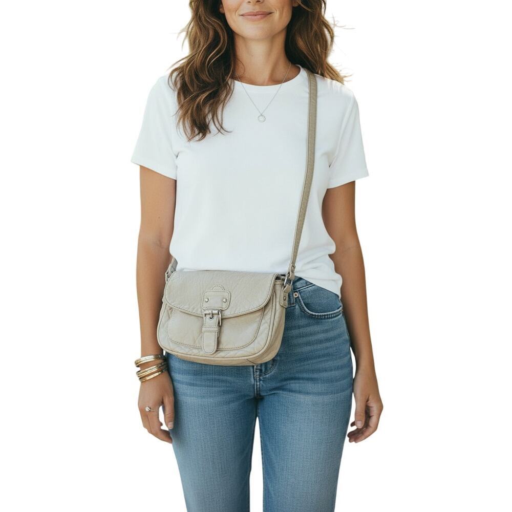 ✨ Genuine Leather Crossbody Bag NWOT Bone Off-White Flap Style Travel 🕊️ - Picture 8 of 8